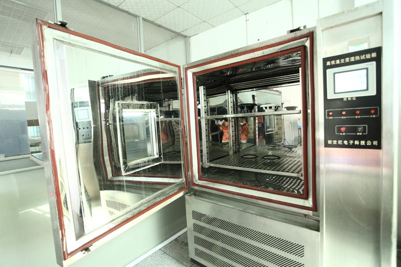 毅廷喇叭廠家高低溫交變試驗(yàn)系統(tǒng)